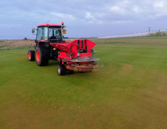 Rink DS800 From Charterhouse Leaves Arbroath Golf Links Dressed To Impress