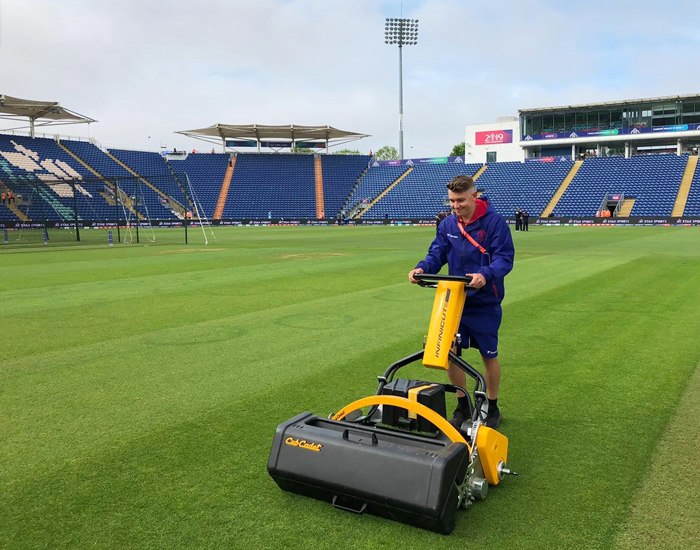 UltraGroomer™ Gets To Grips With Unwanted Accumulations At Glamorgan CCC
