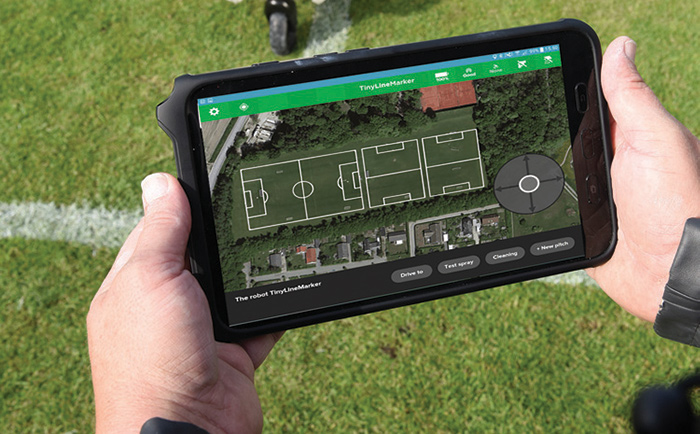 TinyLineMarker. Tablet Operator can access through the tablet over 50 sports pitch App templates