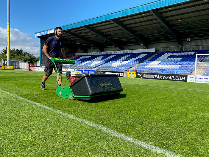 A Dennis G860 being used by Inverness Caledonian Thistle FC Head Groundsman Dale Stephen