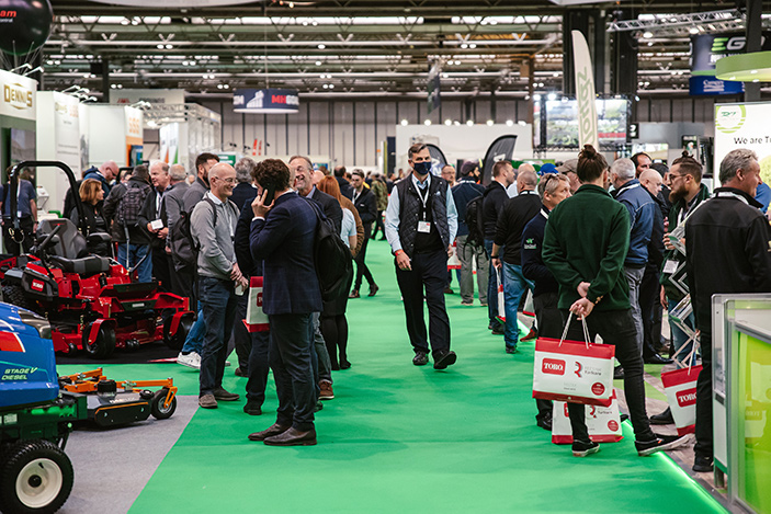 The crowd of attendees at SALTEX