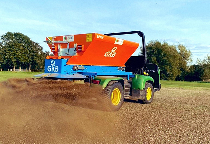 The Garsons SP100 spreading sand