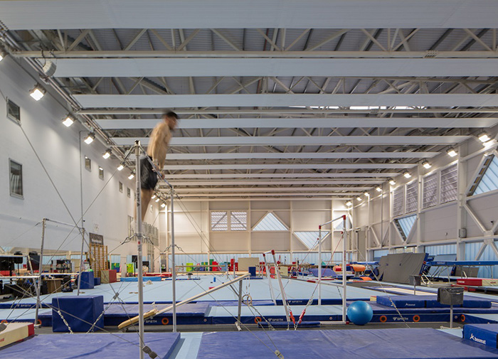 High-performance lighting at Sport Ireland National Indoor Arena from Thorn and their sister brand Zumtobel, both lighting brands of the Zumtobel Group