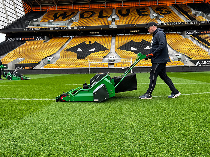 Three electric Dennis ES-34R rotary mowers have made life a little easier for the groundstaff at Wolverhampton Wanderers FC
