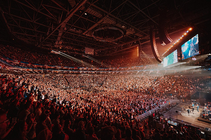 A full crowd enjoying a concert at The O2 Arena Bowl