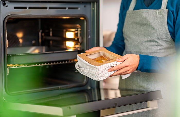 Sabert's Hot2Go range is microwavable, conventional ovenable, stackable and nestable