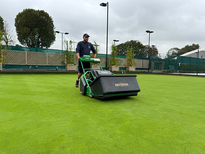 Two Dennis ES‑860’s Power Sustainable Maintenance at Roehampton Club