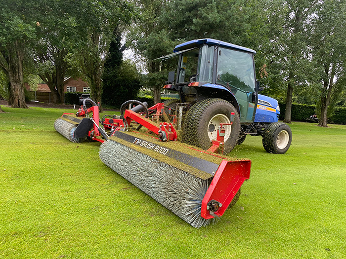 South Staffordshire Golf Club's new Redexim Top‑Brush